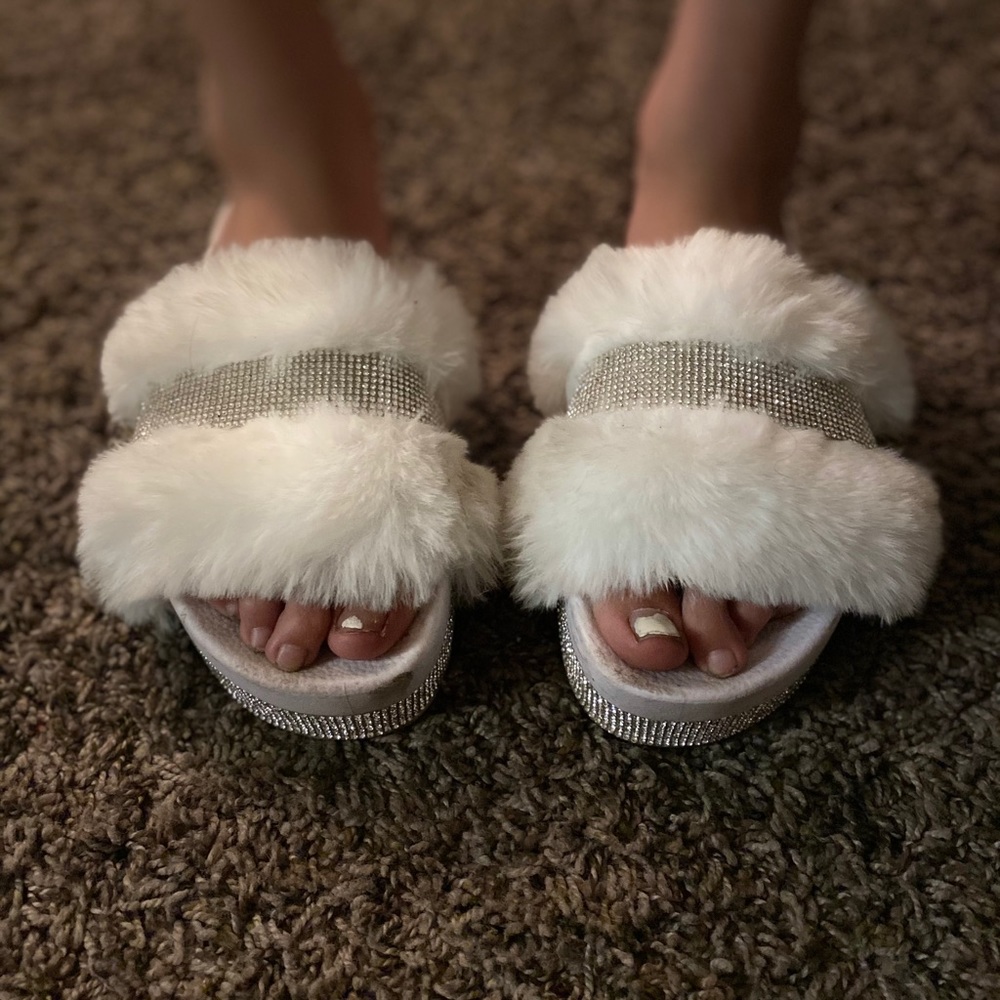 Sandals - Picture 3 of 6